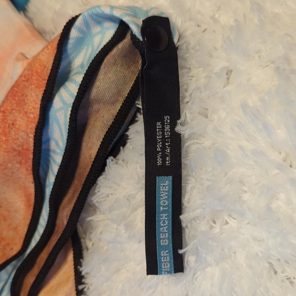 Whitley Willows, Beach Microfiber Towel, Sz 35" x 70", NWT - Picture 6 of 10